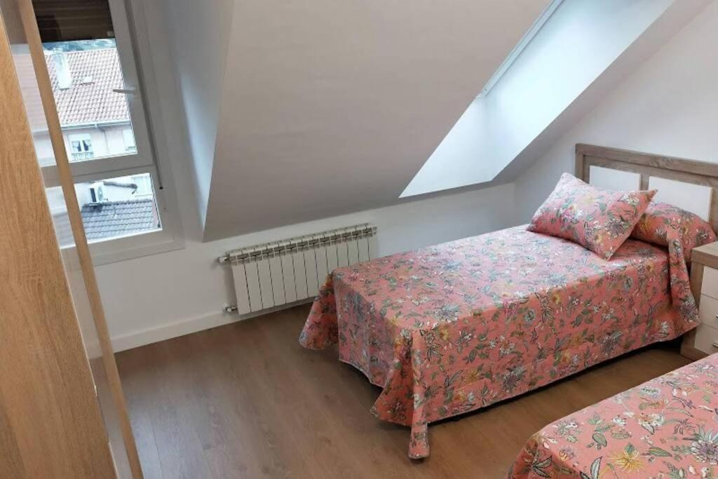 Precioso Atico En El Centro De Cangas De Onis Apartment ภายนอก รูปภาพ