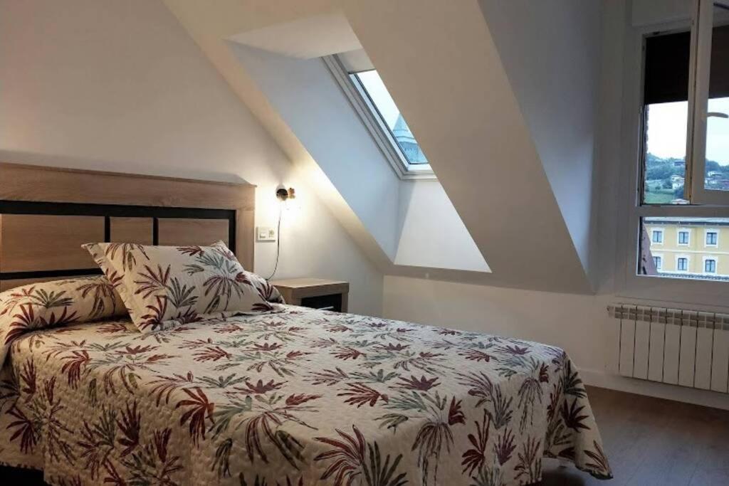 Precioso Atico En El Centro De Cangas De Onis Apartment ภายนอก รูปภาพ
